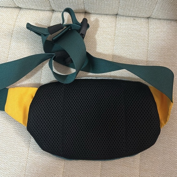 Kavu Spectator waist bag - Picture 3 of 5